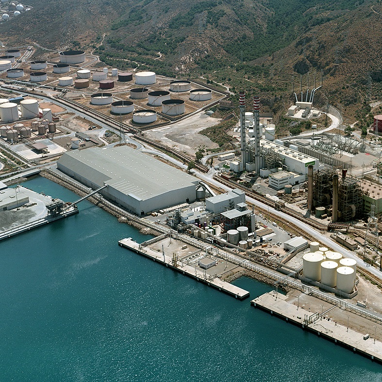 Bird's-eye view of Bunge's facility in Cartagena, Spain